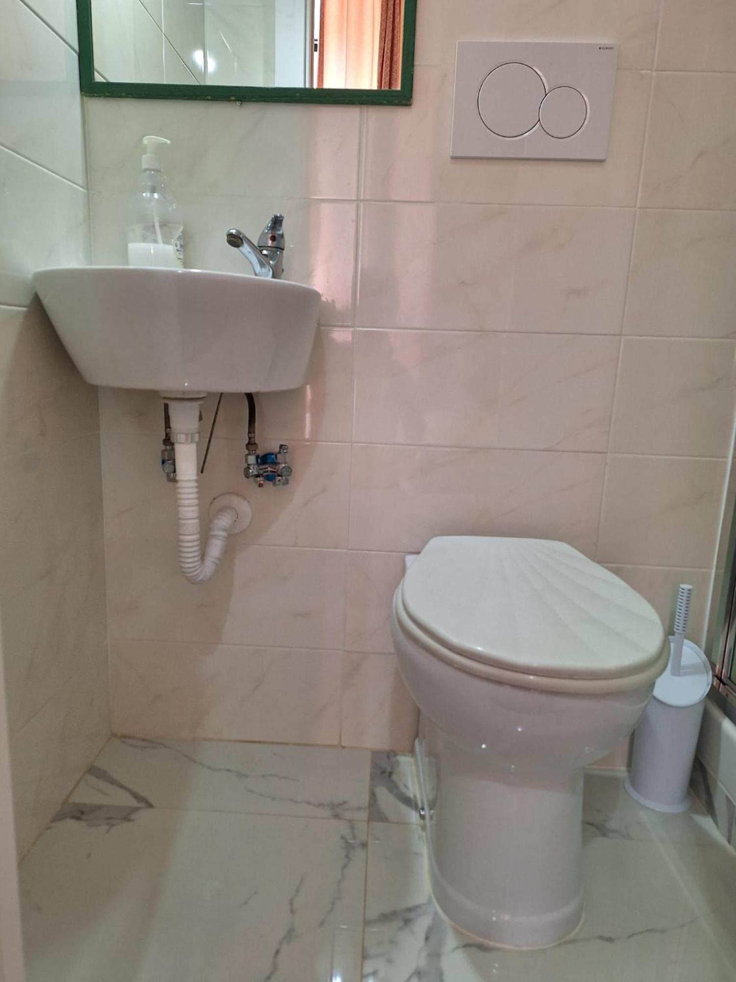 Casa Fanti 57 Hostel Rome Bagian luar foto