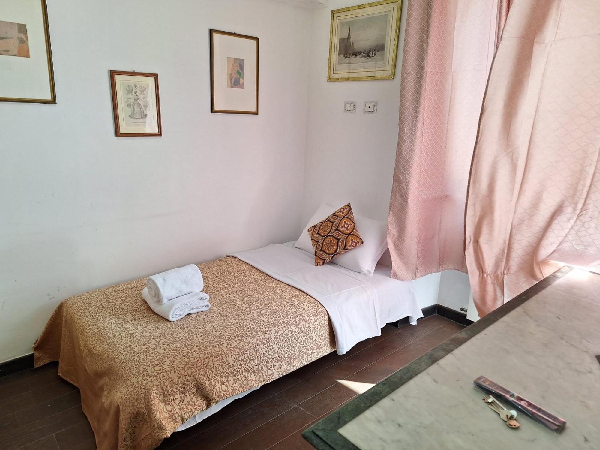 Casa Fanti 57 Hostel Rome Bagian luar foto