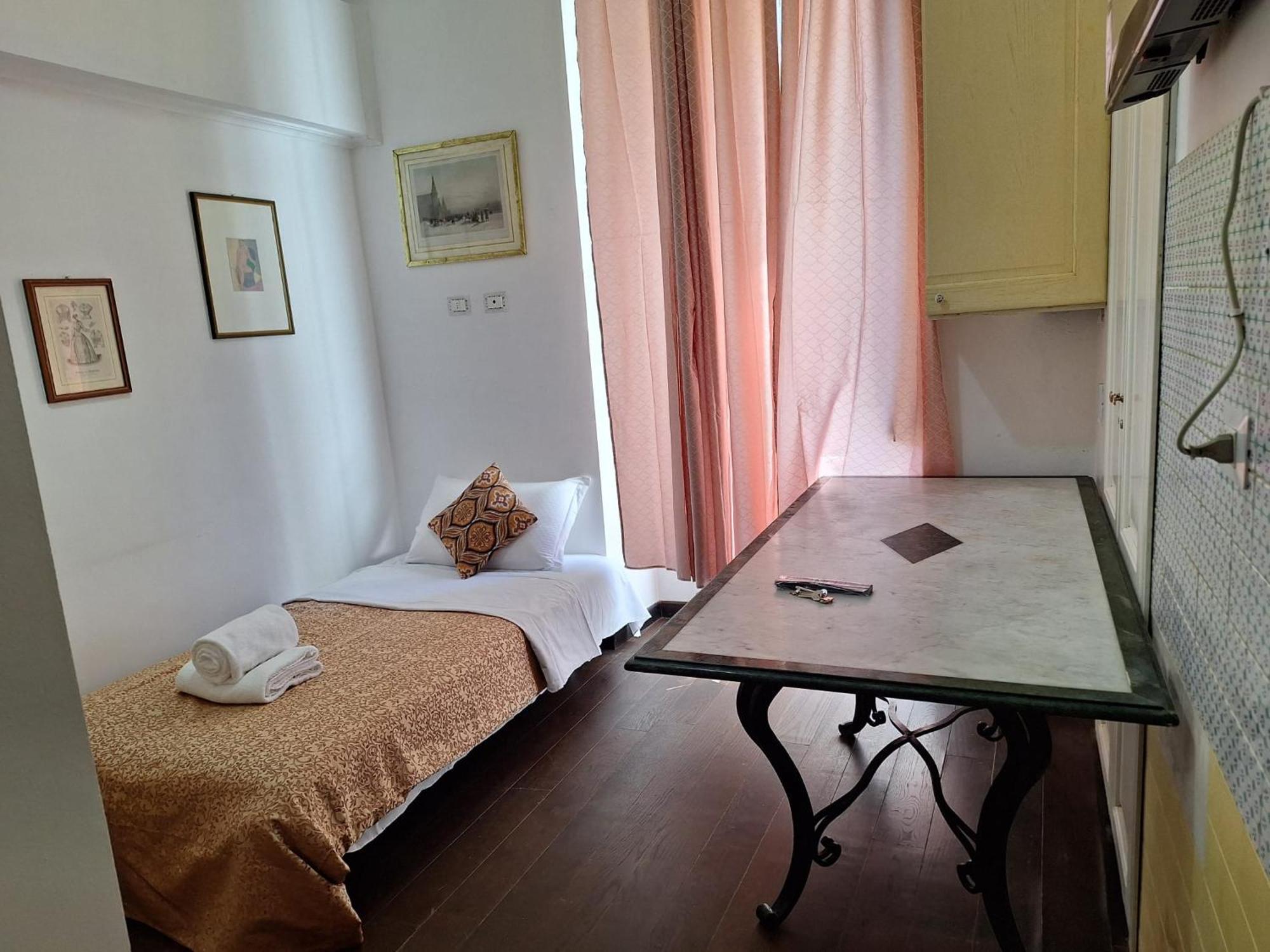 Casa Fanti 57 Hostel Rome Bagian luar foto