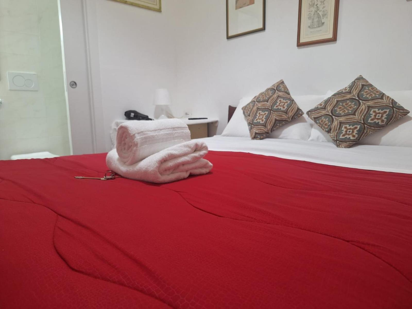 Casa Fanti 57 Hostel Rome Bagian luar foto