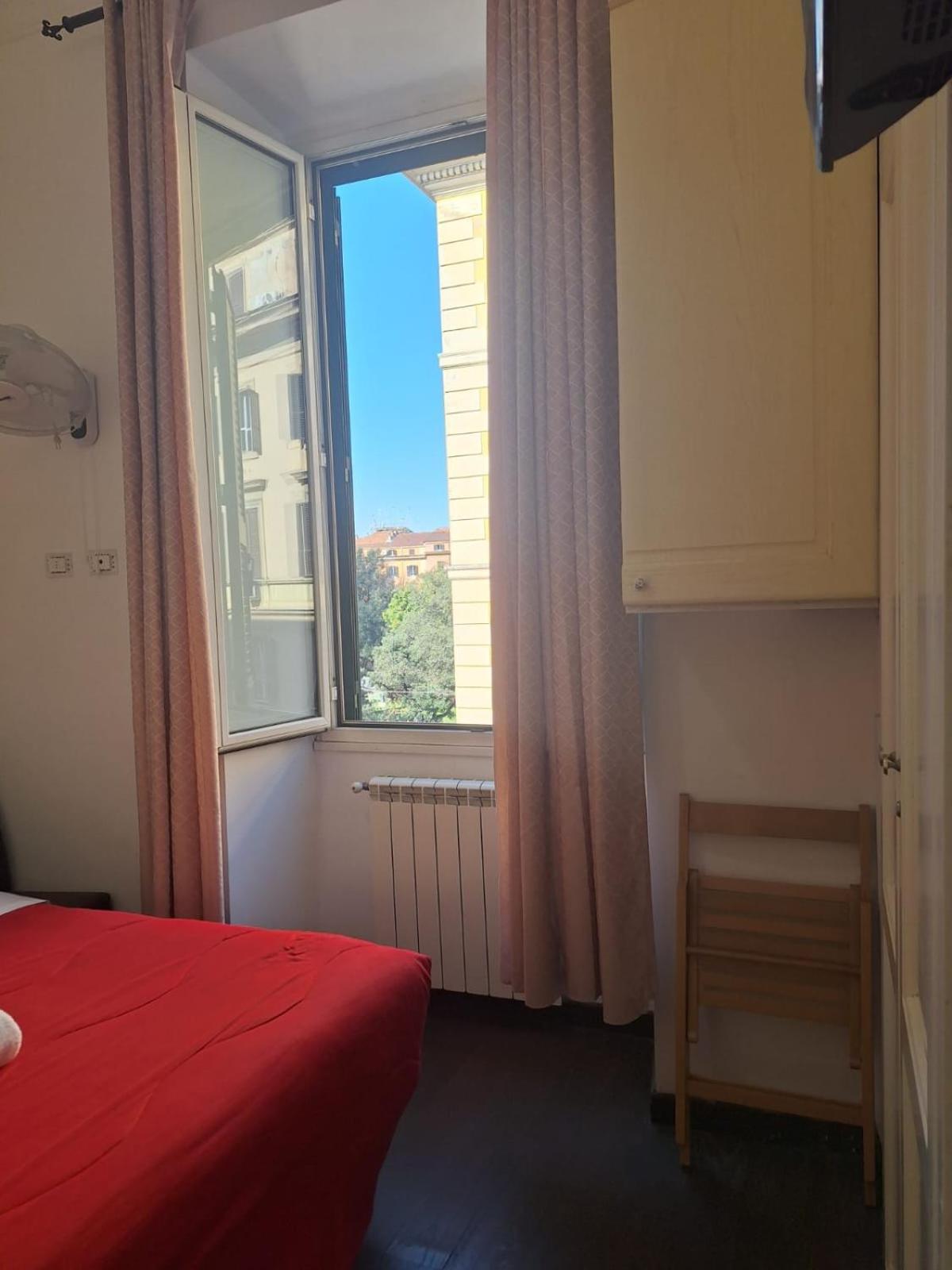 Casa Fanti 57 Hostel Rome Bagian luar foto